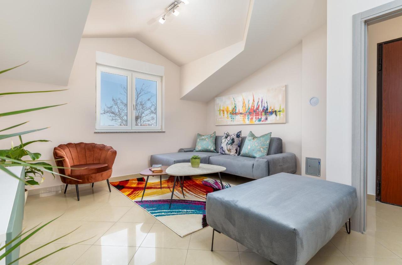 Apartment Vito With Sea View Фажана Экстерьер фото